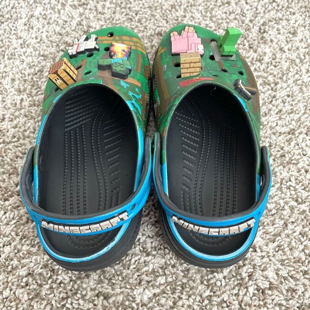 Size 3 / Boys Minecraft Crocs - Picture 4 of 8